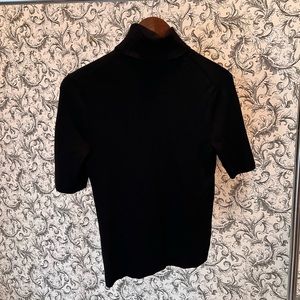 Anne Klein short sleeve turtle neck size S